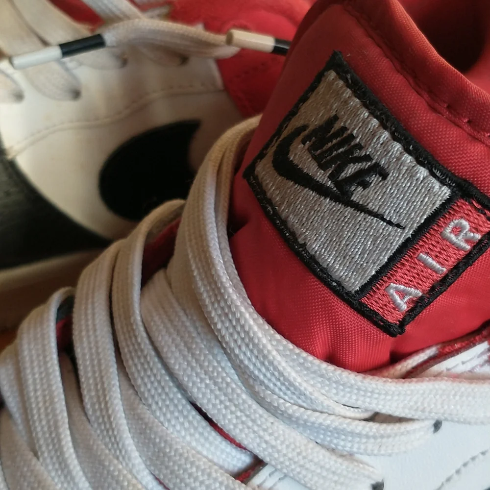 NIKE SNEAKERS - Picture 5 of 7